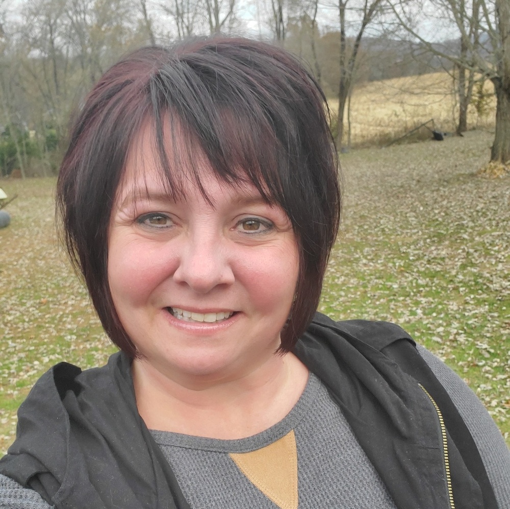 Meet your Posher, Angela